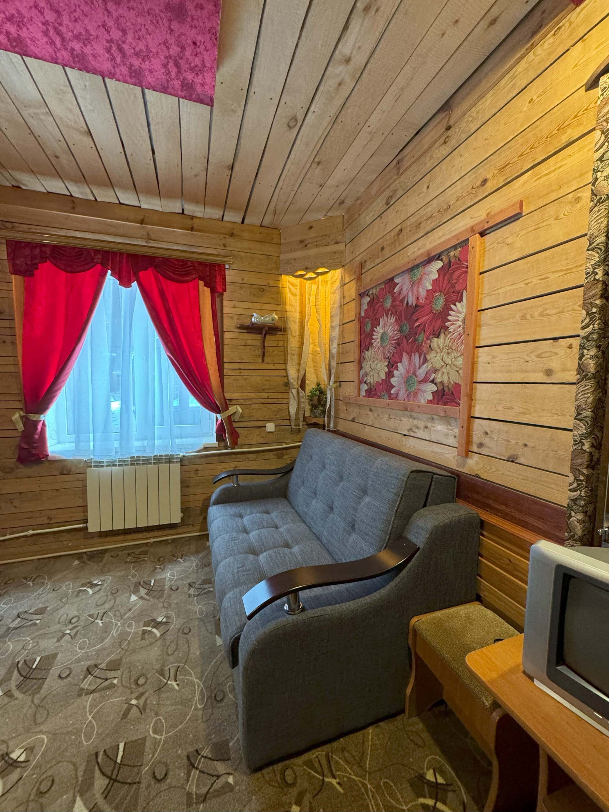 Фото Эльбрус Марал