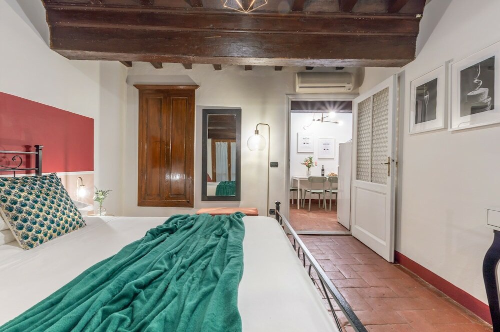 Фото Wine Apartments Florence Ciliegiolo