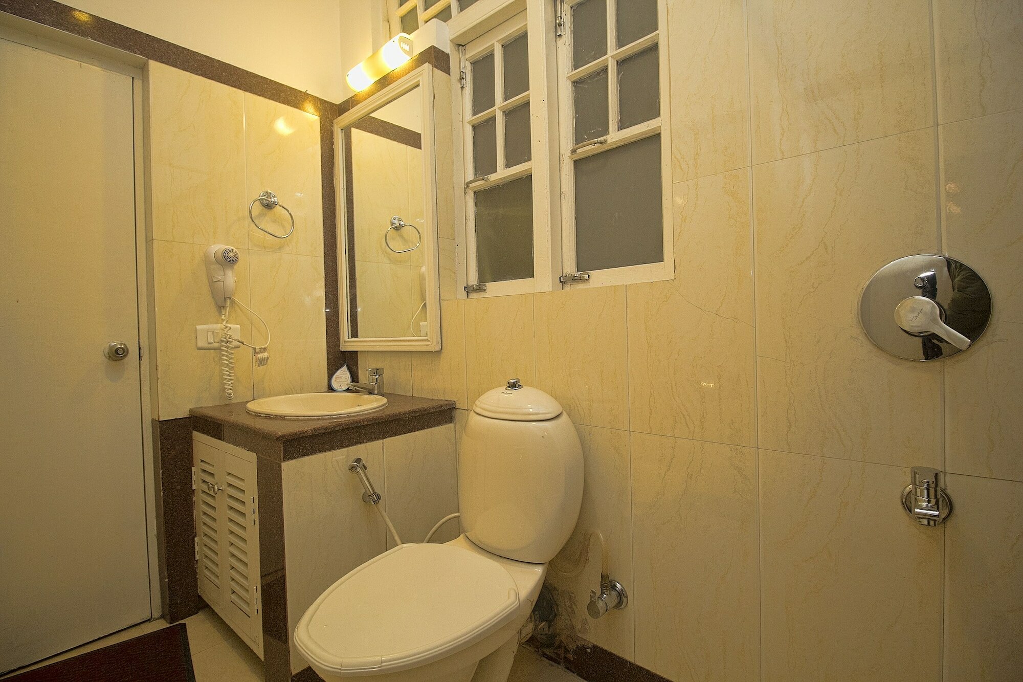 Фото Muscatel SpringBurn - 100Mts MallRoad