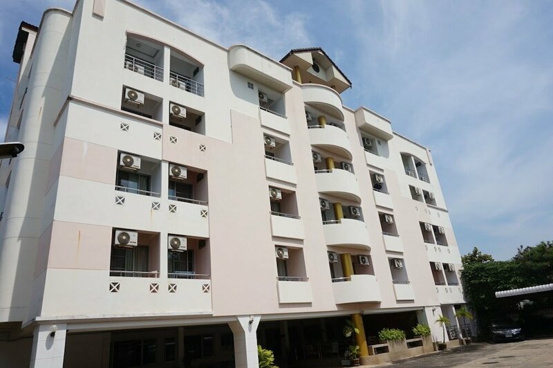 Гостиница M In Korat