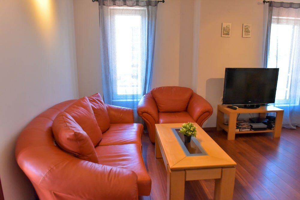 Фото Bojur & Bojurland Apartment Complex