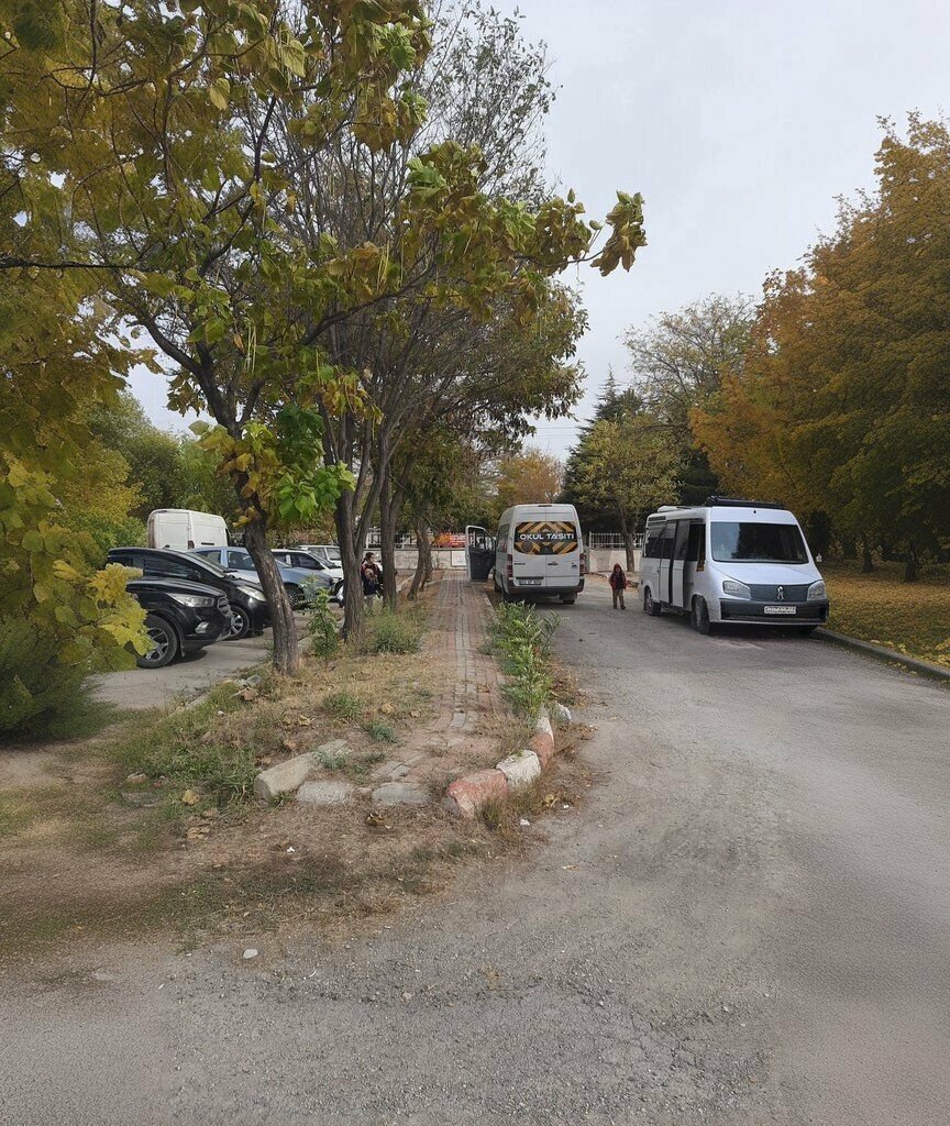 School Beyazit Middle School, Afyonkarahisar, photo