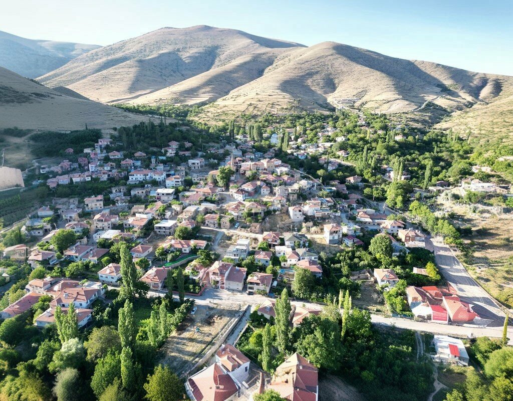 Primary school Derebag Town Primary School, Yahyali, photo