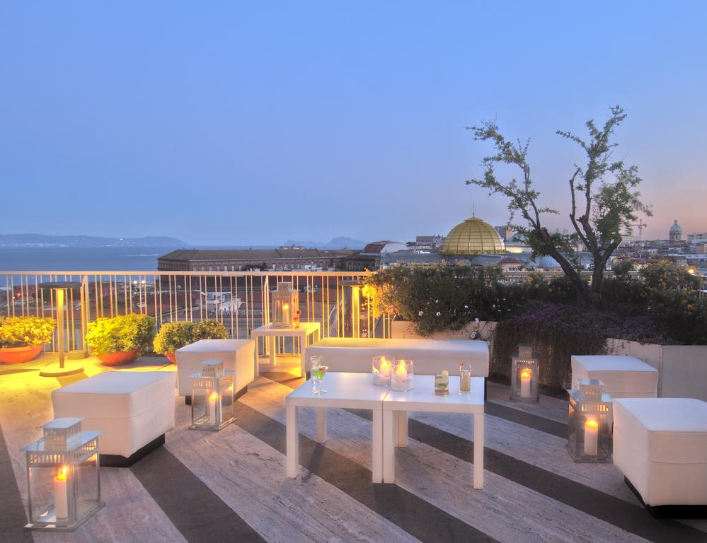 Фото Renaissance Naples Hotel Mediterraneo