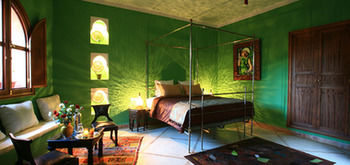 Фото Riad Claire Fontaine