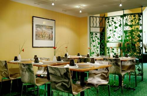 Фото Hotel  Amiraute