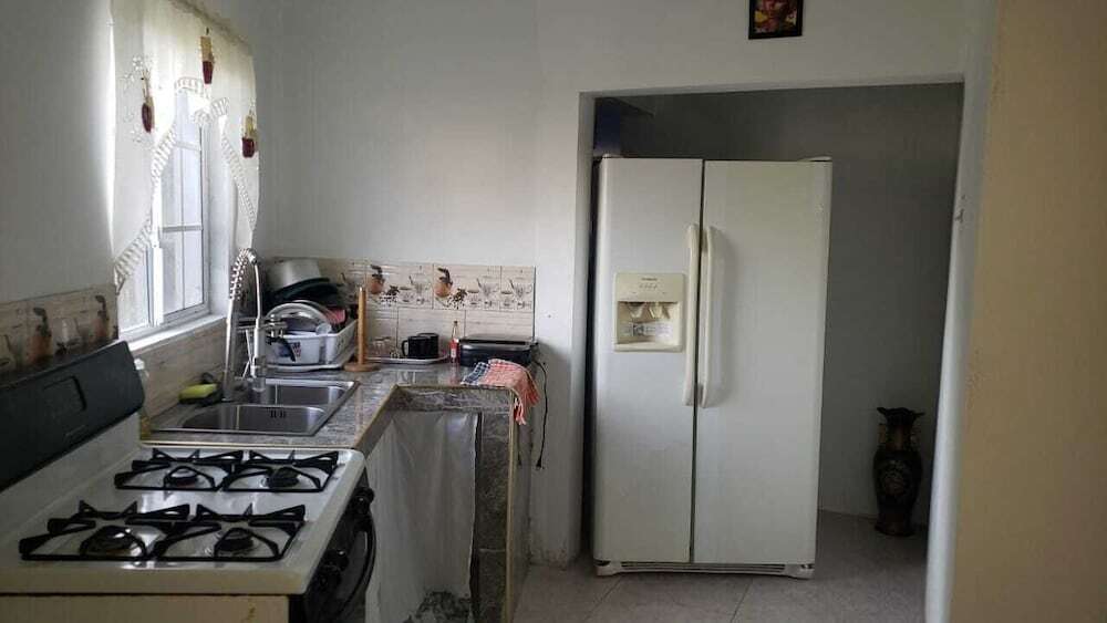 Фото Luvie's Chill Spot