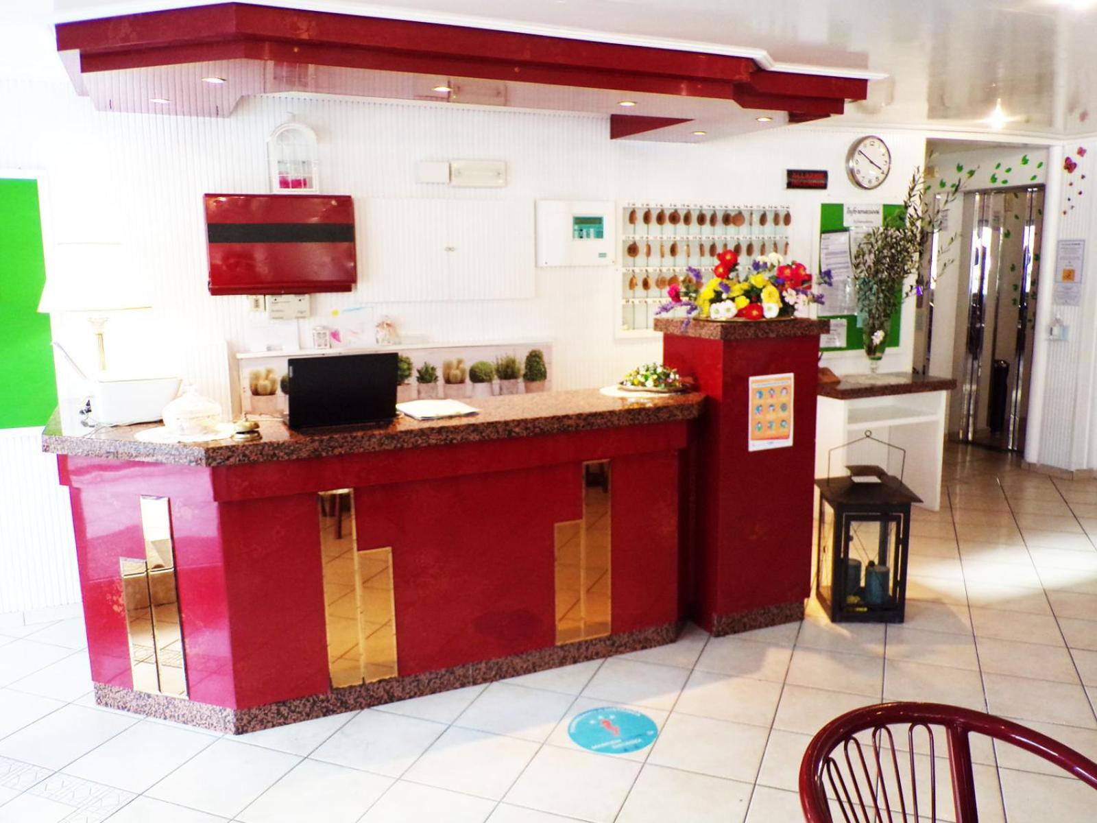 Фото Hotel Crystal