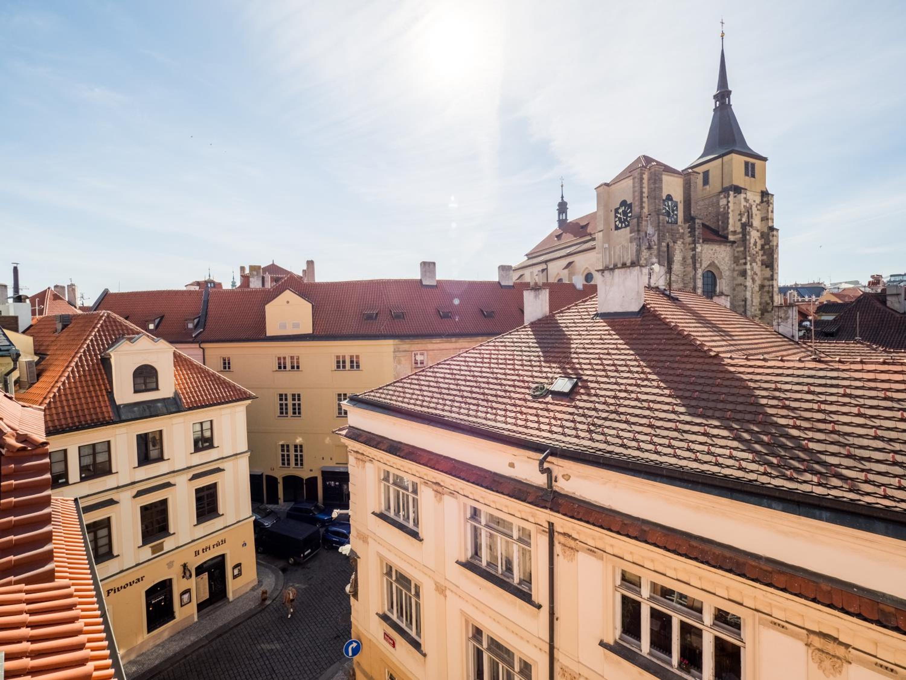 Фото Chateau 9 Apartments by Adrez Living