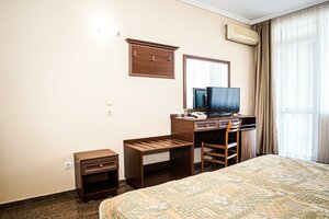 Aurora (Varna, Varna, Varna, bulevard Sv. Sv. Konstantin i Yelena), hotel