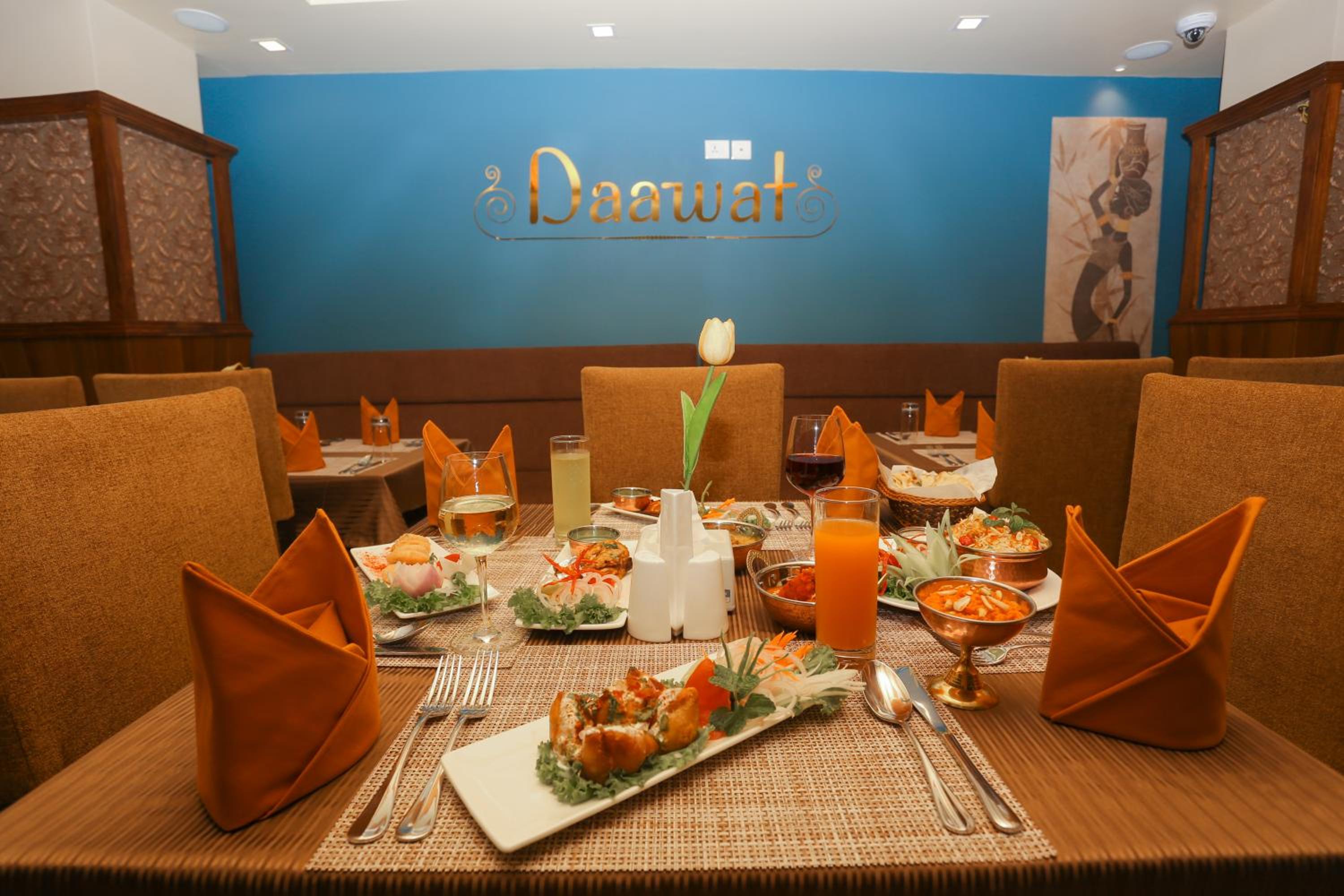 Фото Yatri Suites & SPA