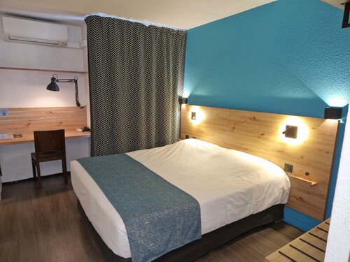 Гостиница Kyriad Toulon Est - La Garde
