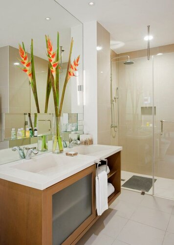 Гостиница Hotel St. Ellis в Легаспи