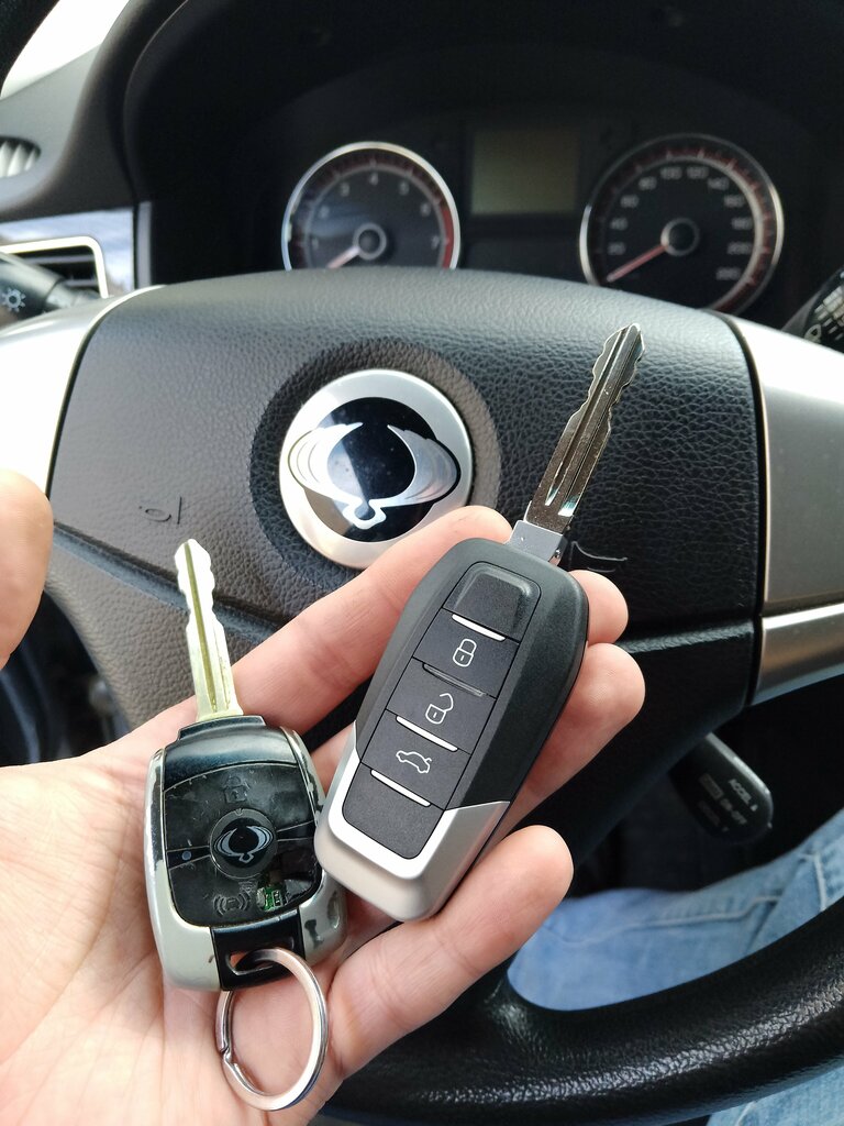Llaves y llaveros de coche Магазин-мастерская Специалист, , foto