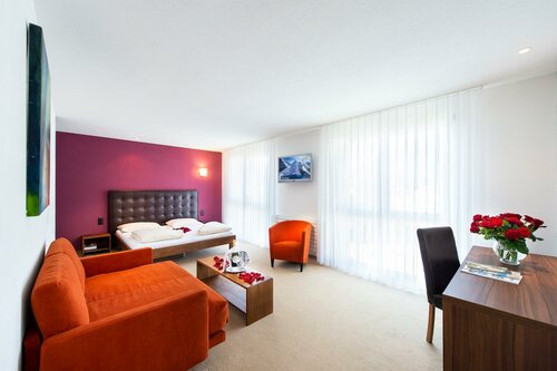 Гостиница Swiss Heidi Hotel
