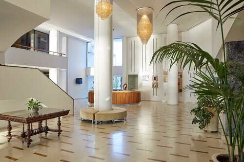 Гостиница Lucy Hotel в Кавале