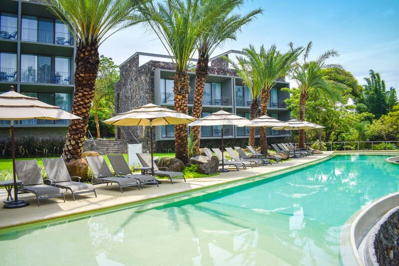 Гостиница Huayacán Cuernavaca Curamoria Collection в Куэрнаваке