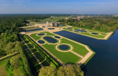 Гостиница Kyriad Chantilly Nord - Saint-Maximin