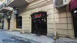 Charlie pub & grill (May 28 Street, 19D), restaurante