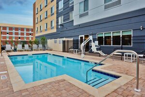 Гостиница Fairfield Inn & Suites by Marriott Birmingham Colonnade