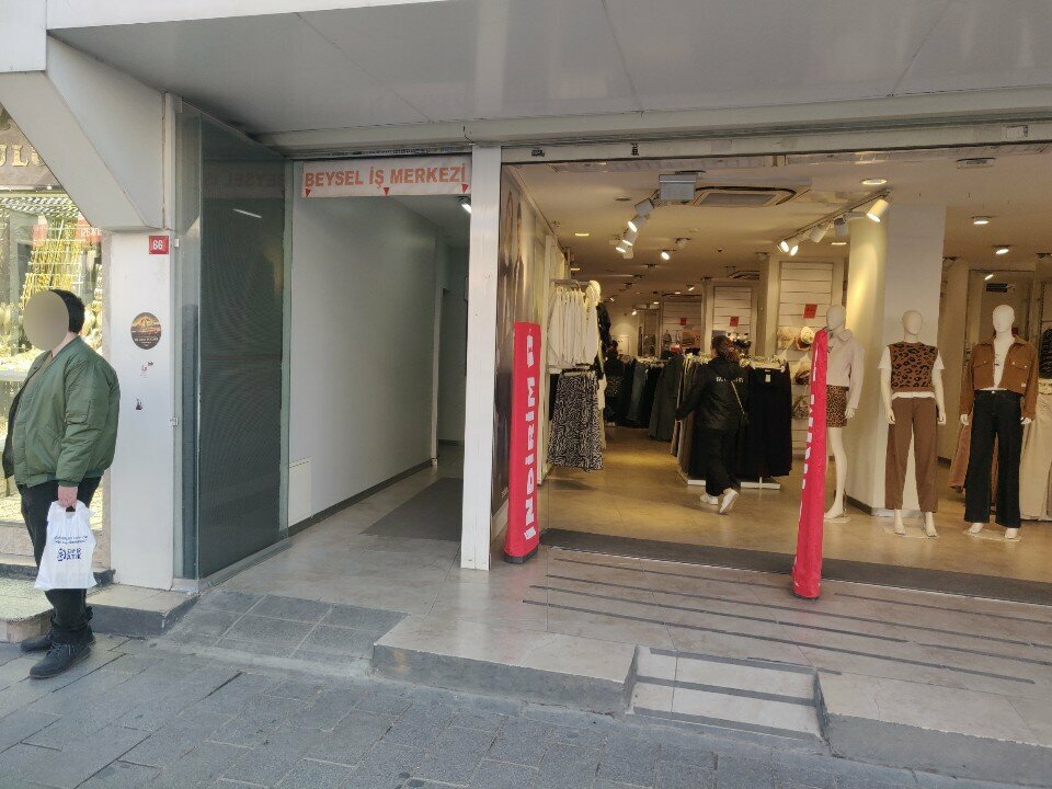 Medical equipment Beysel Trade Center, Istanbul, photo