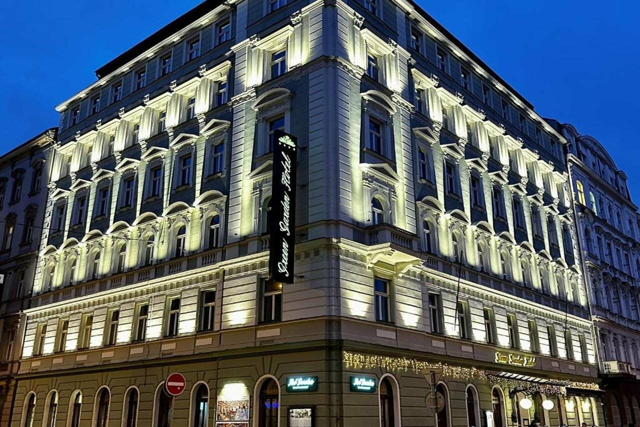 Фото Green Garden Hotel