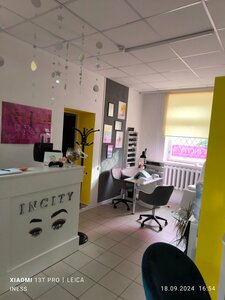 Incity (ulitsa Stroiteley, 16), salón de cejas y pestañas