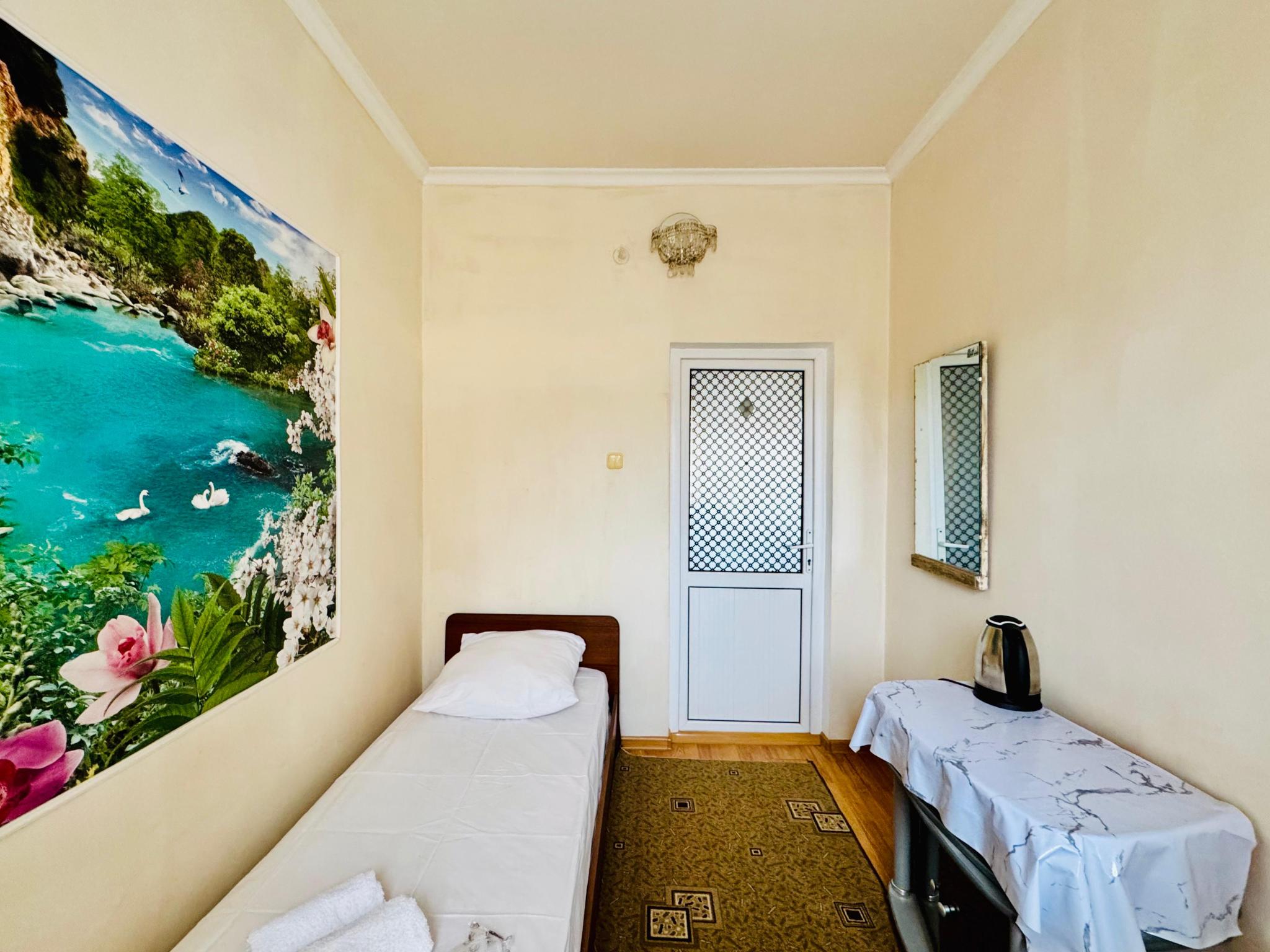 Фото Красный Бак