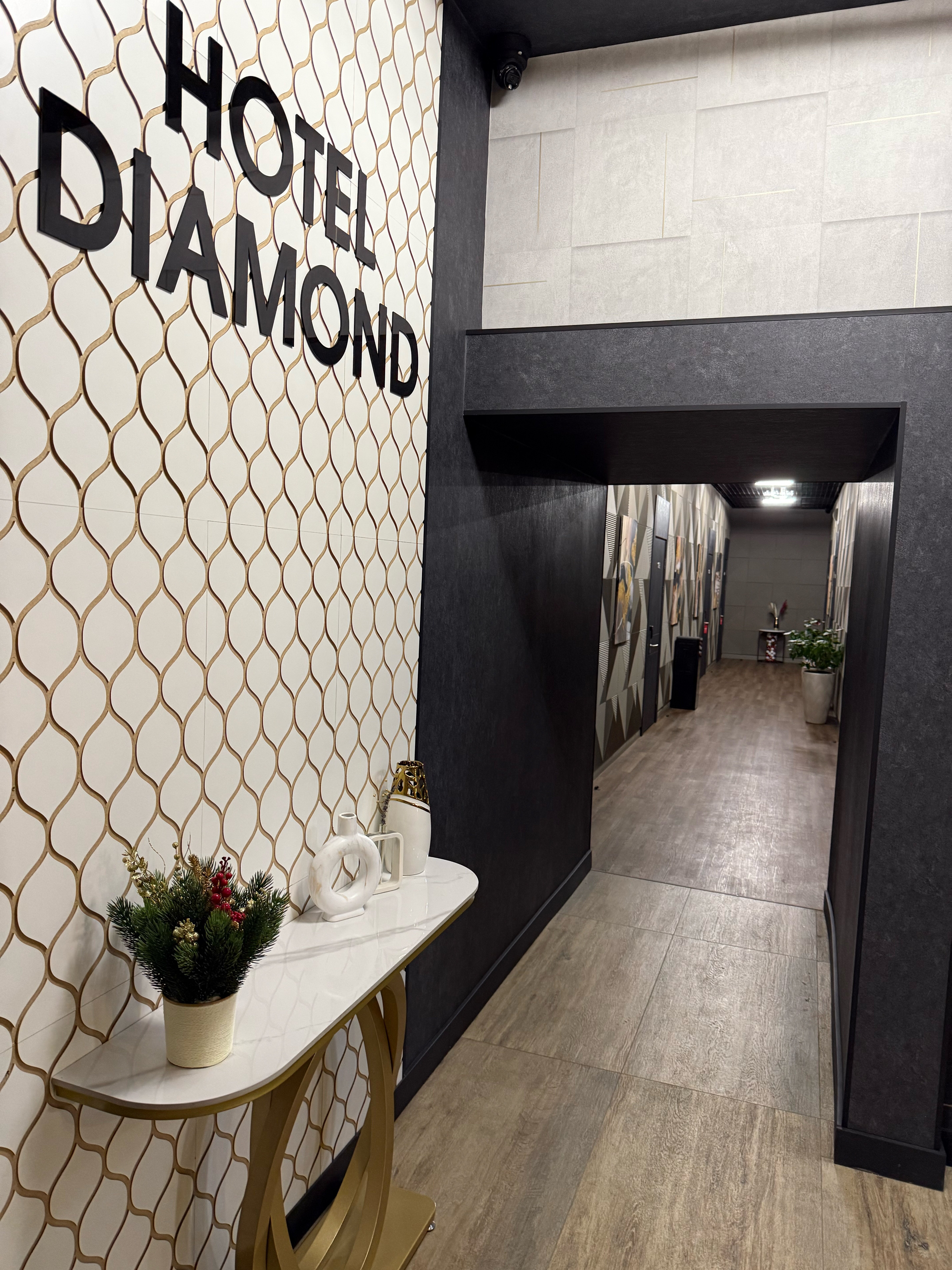 Фото Diamond Hotel