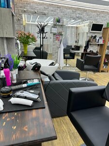 Kurazh (Khalturinskiy Lane, 63), salón de belleza