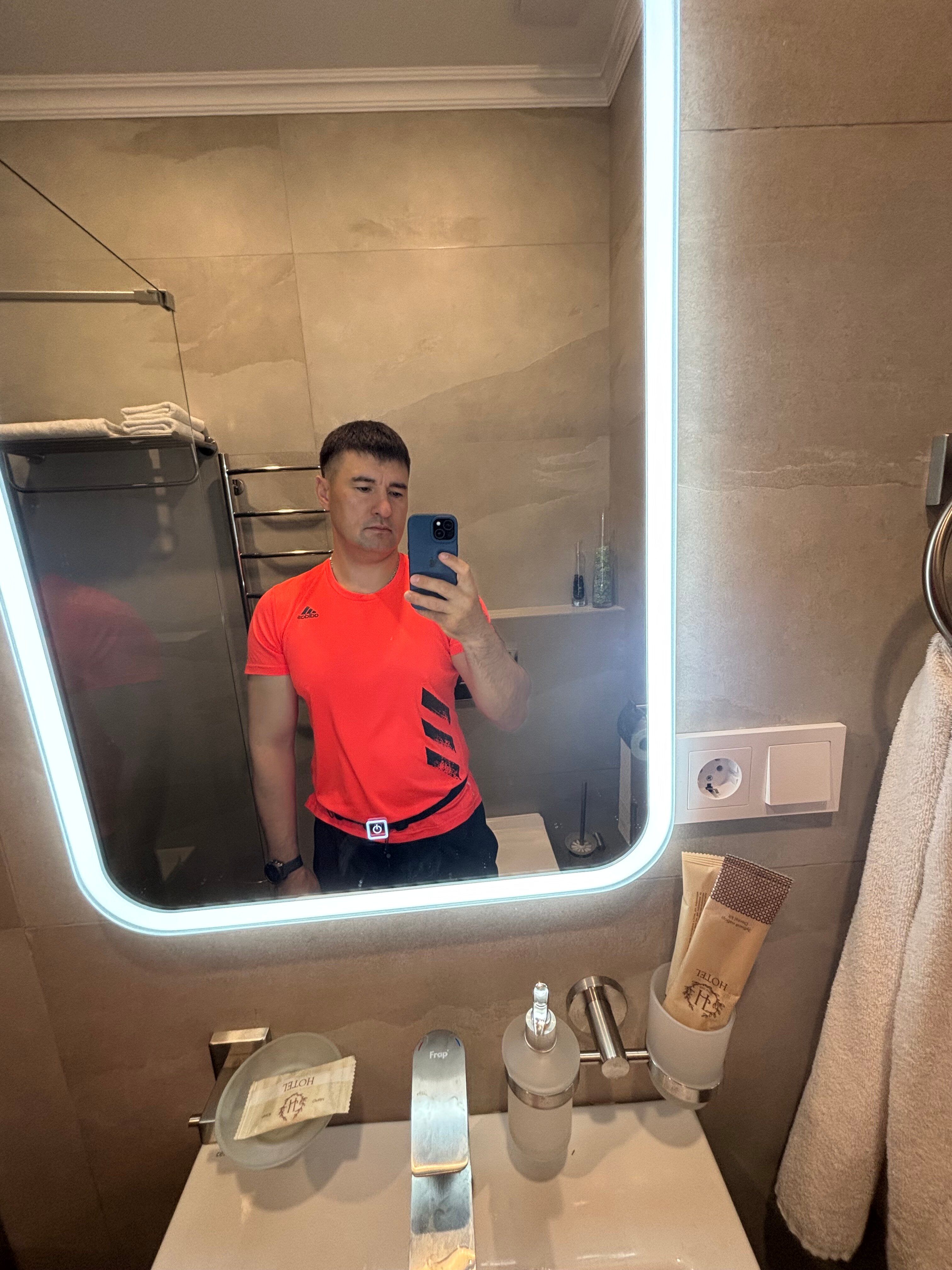 Фото Зеркальный