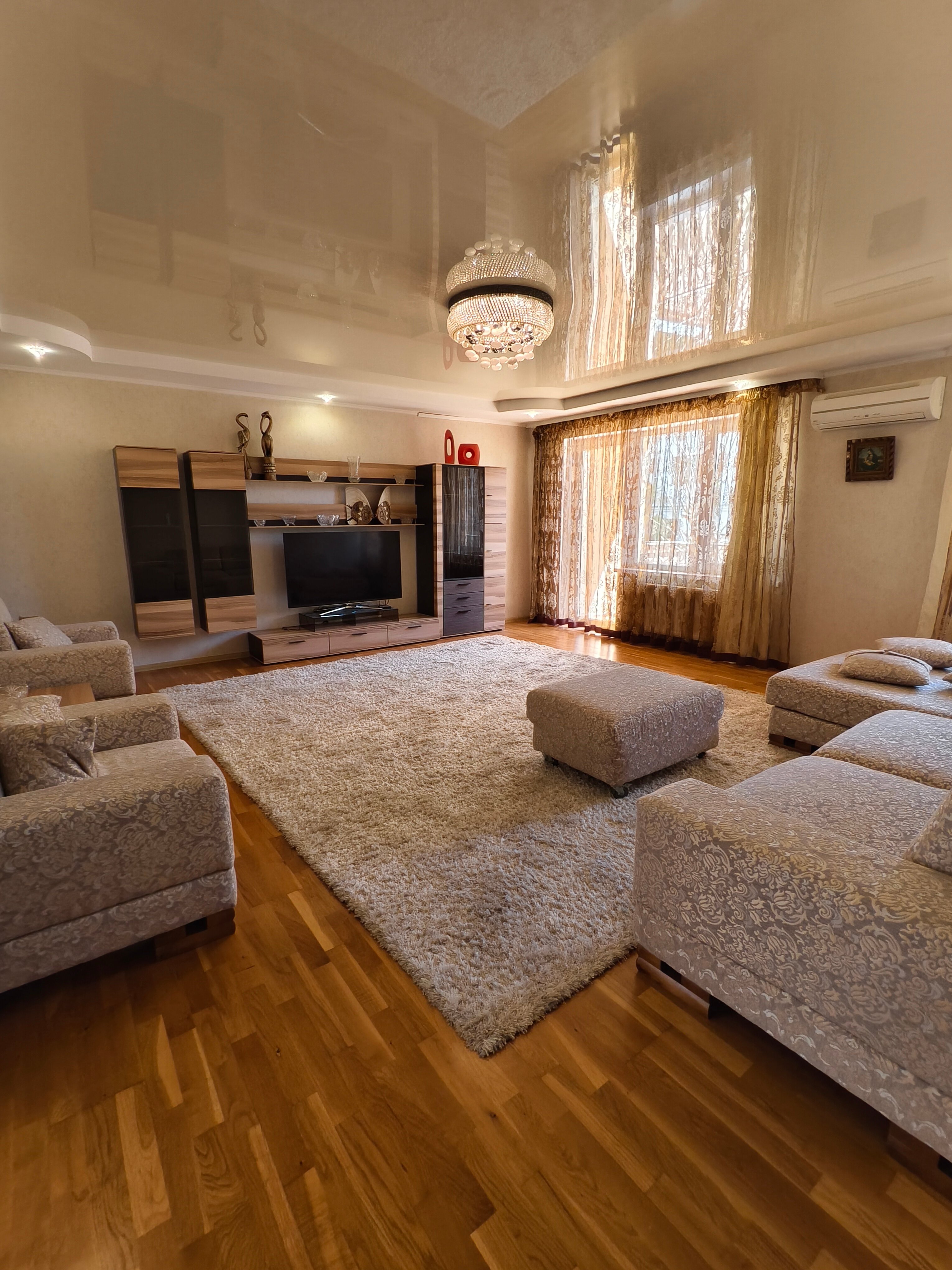 Фото Ялтинская Вилла