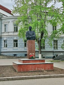 М.А. Усов (Tomsk, Soviet Street, 73), monumento, memorial
