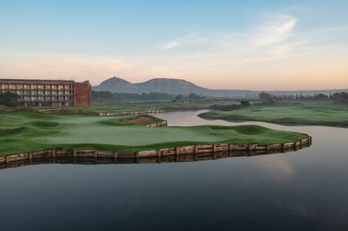 Гостиница Emporda Golf Hotel And SPA