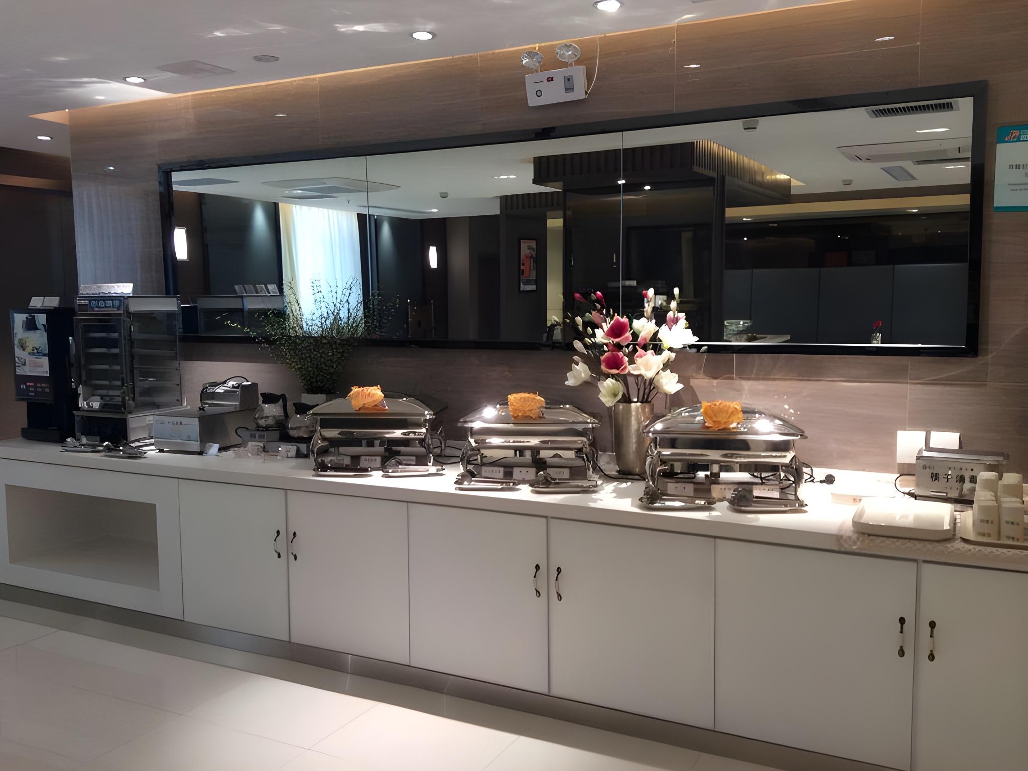 Фото Jinjiang Inn (Ji'nan Jingshi Road Qianfoshan)