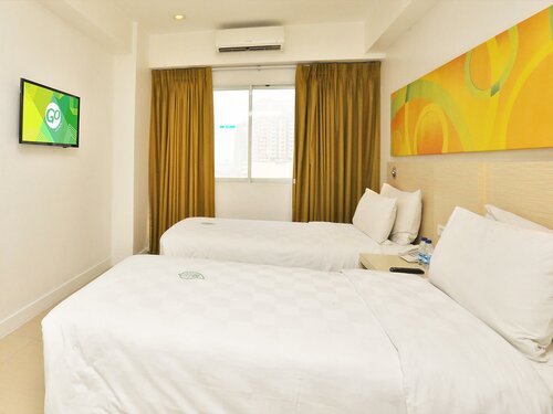 Гостиница Go Hotels North Edsa в Кесон-Сити