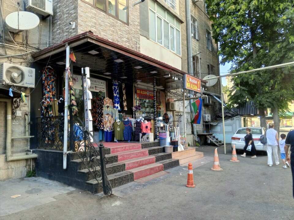 Clothing store Paltar mağazası, Baku, photo