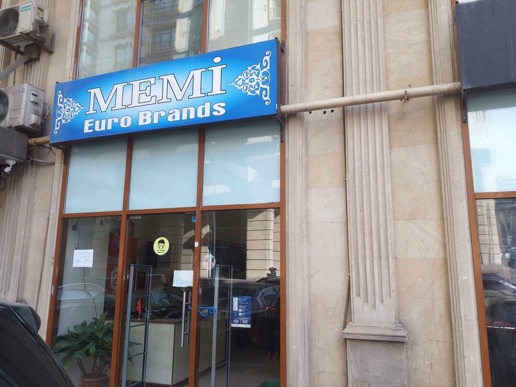 Clothing store Memi, Baku, photo