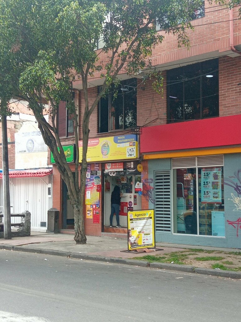 Money transfers Comunicaciones Fran, Bogota, photo