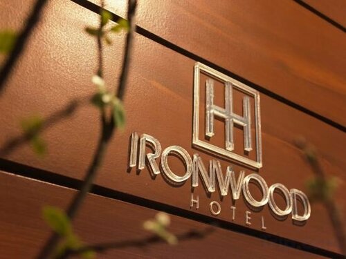 Внешний вид отеля Ironwood Hotel в Таклобане, фото 5