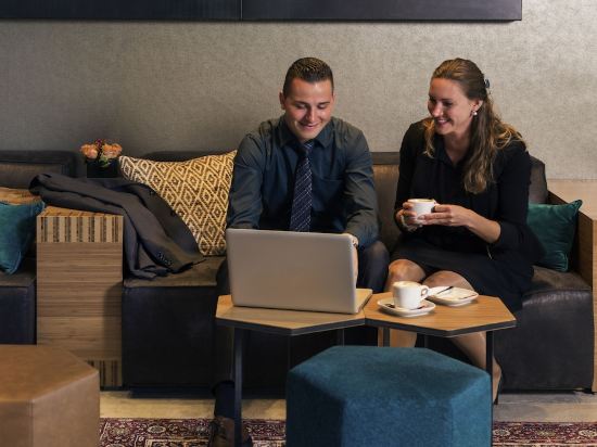 Фото Mercure Hotel Amsterdam Sloterdijk Station