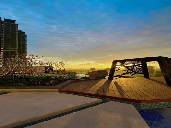 Фото Lumiere Riverside Condo and Suite Khc