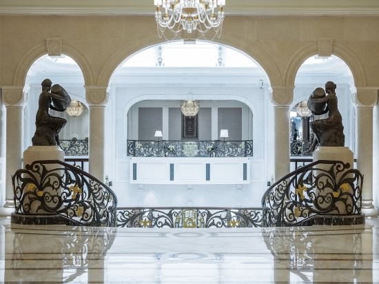 Фото The Castle Hotel a Luxury Collection Hotel Dalian