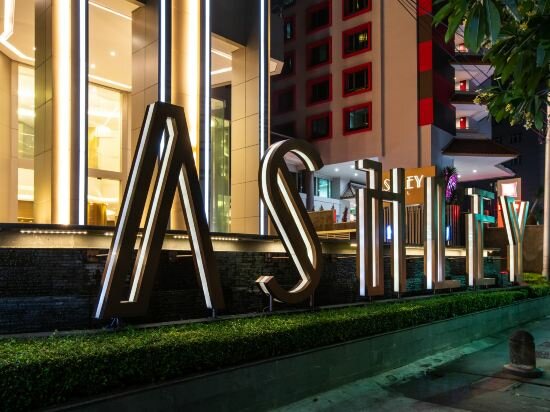 Фото Ashley Wahid Hasyim