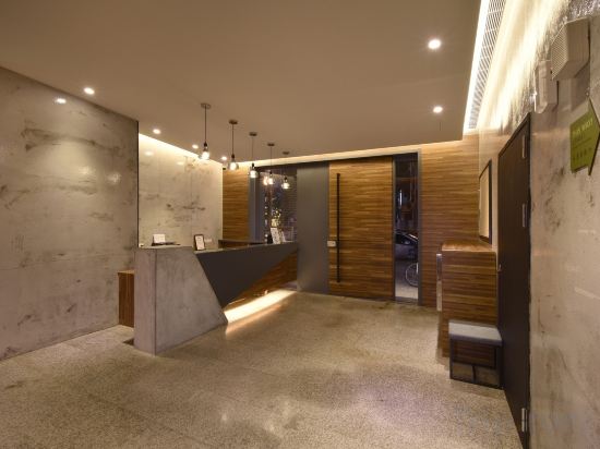 Фото Goodmore Hotel