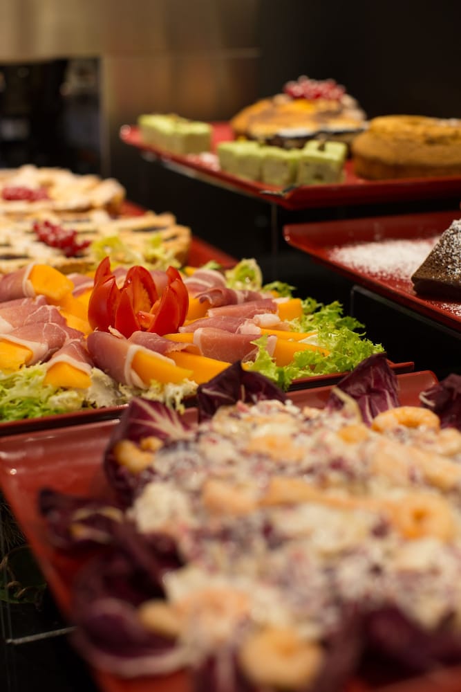 Фото Floris Hotel