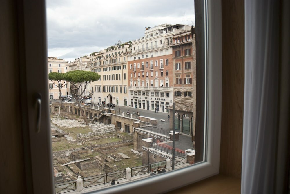 Фото Sun Suite Luxury Pantheon