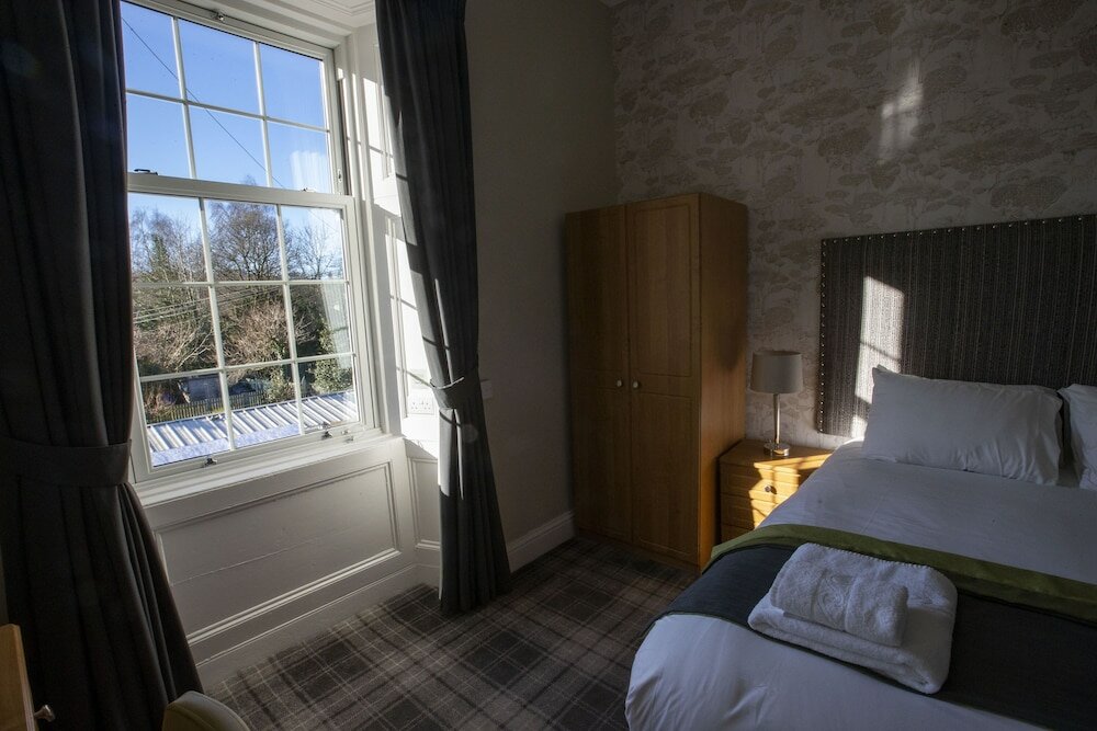 Фото The Waverley Hotel