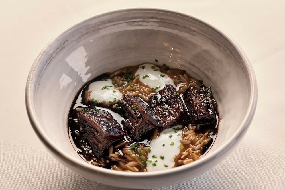 Фото Legacy Gastro Suites