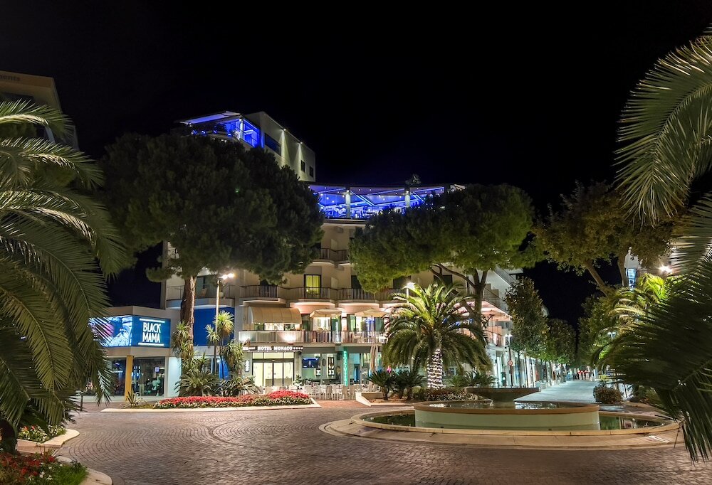 Фото Hotel Monaco